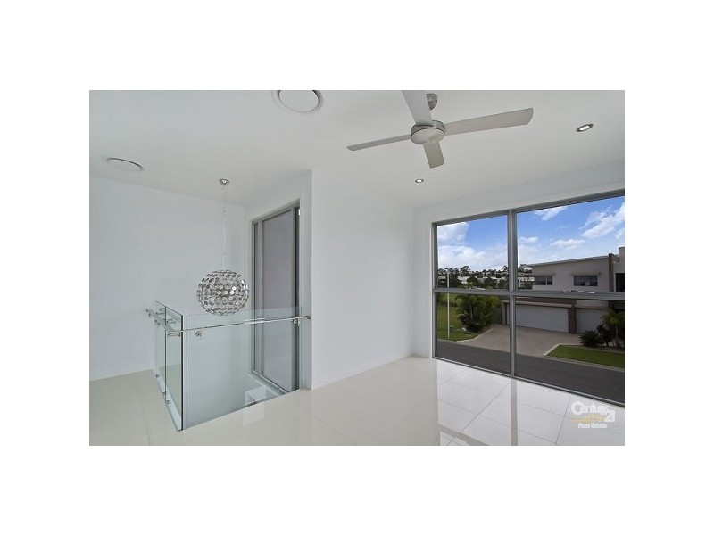 9003 Northview Parade, Benowa QLD 4217
