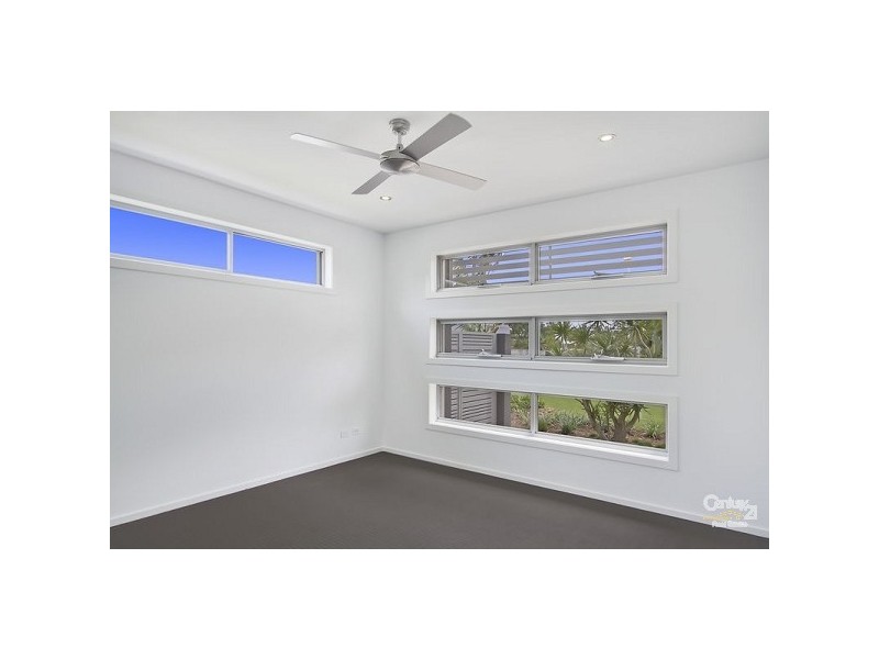 9003 Northview Parade, Benowa QLD 4217