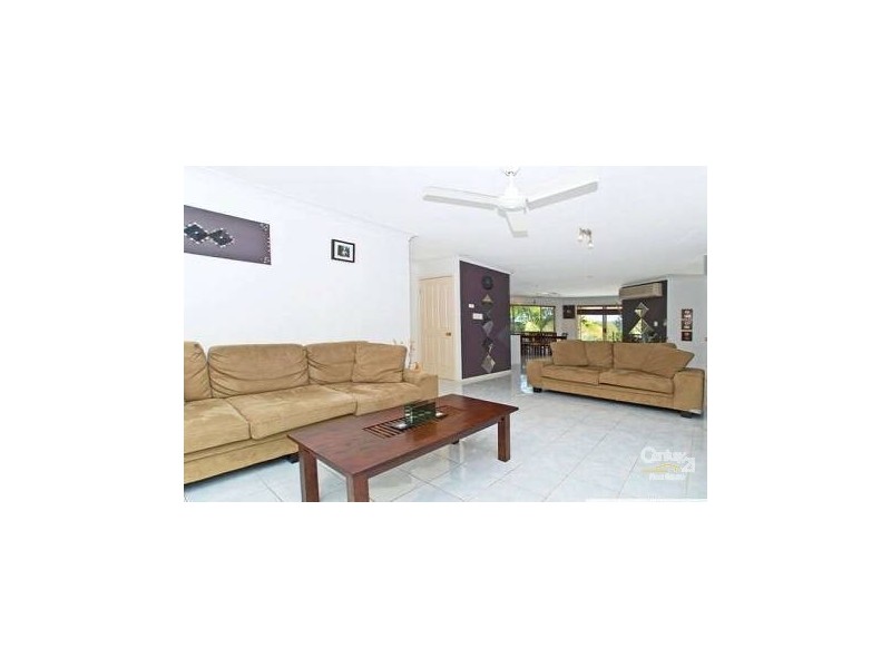 83 Paddington Drive, Carrara QLD 4211