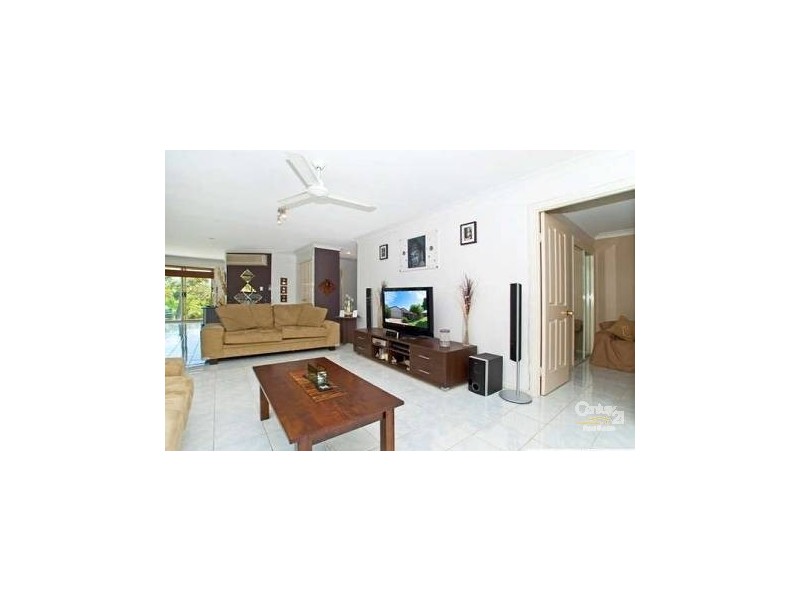 83 Paddington Drive, Carrara QLD 4211