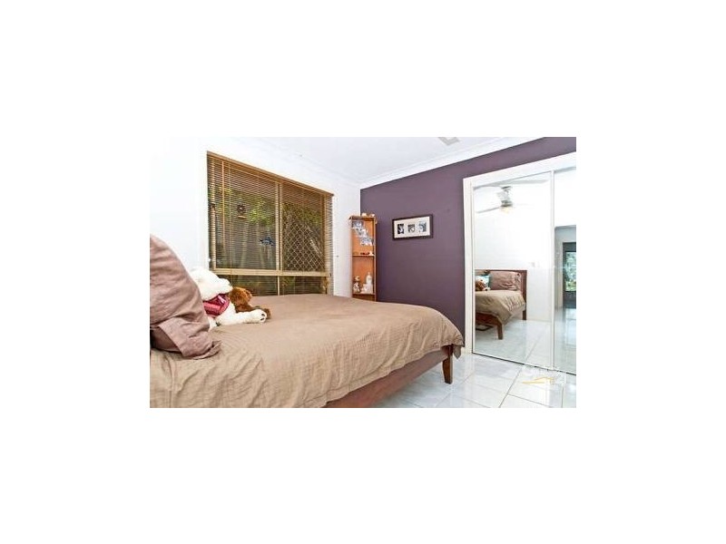 83 Paddington Drive, Carrara QLD 4211