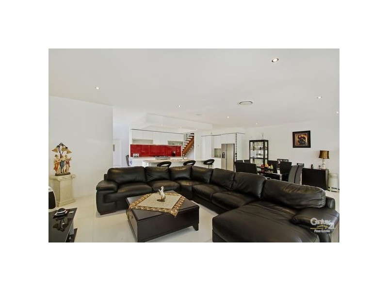 8002b Vista Drive, Benowa QLD 4217