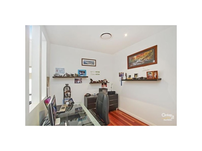 8002b Vista Drive, Benowa QLD 4217