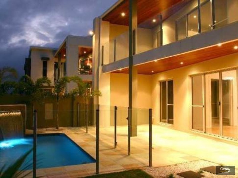 4024b The Boulevarde, Benowa QLD 4217