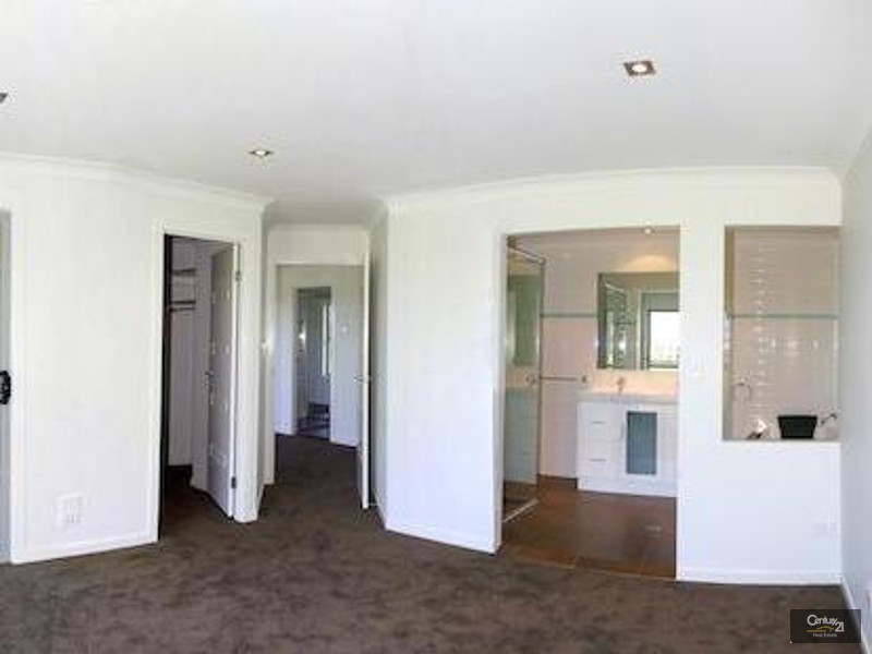 4024b The Boulevarde, Benowa QLD 4217