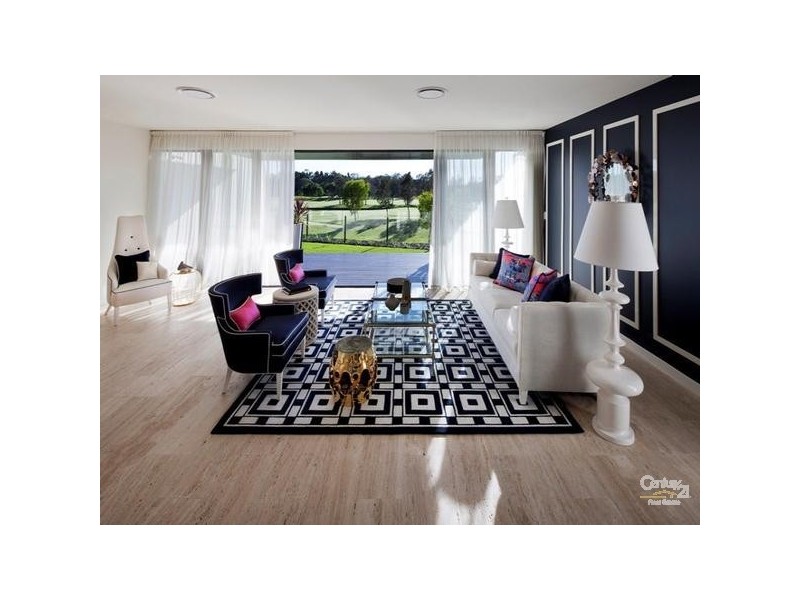 14 The Boulevarde, Benowa QLD 4217