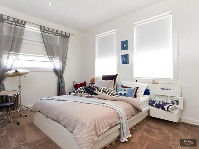 8010b Vista Drive, Benowa QLD 4217