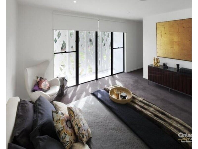 10026 The Boulevarde Lane, Benowa QLD 4217