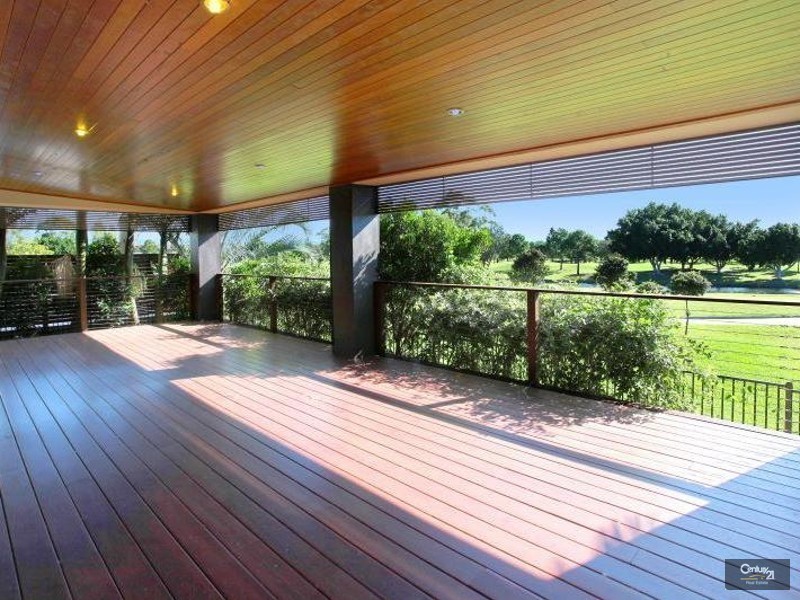 1021 Lakeview Tce, Benowa QLD 4217