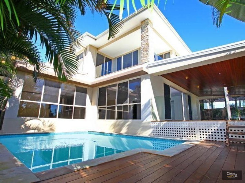 1021 Lakeview Tce, Benowa QLD 4217