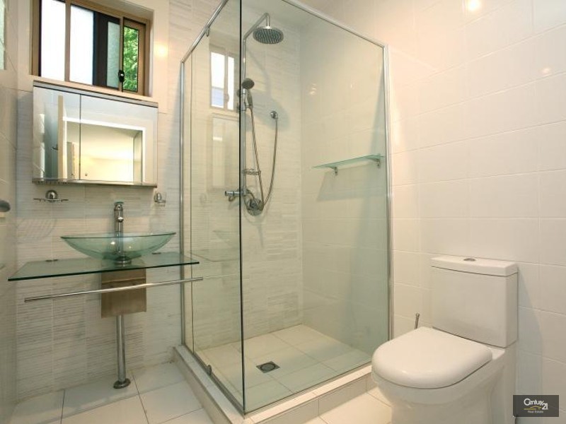 1021 Lakeview Tce, Benowa QLD 4217