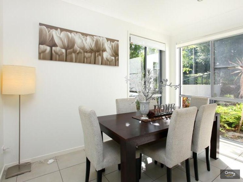 1012A Lakeview Tce., Benowa QLD 4217