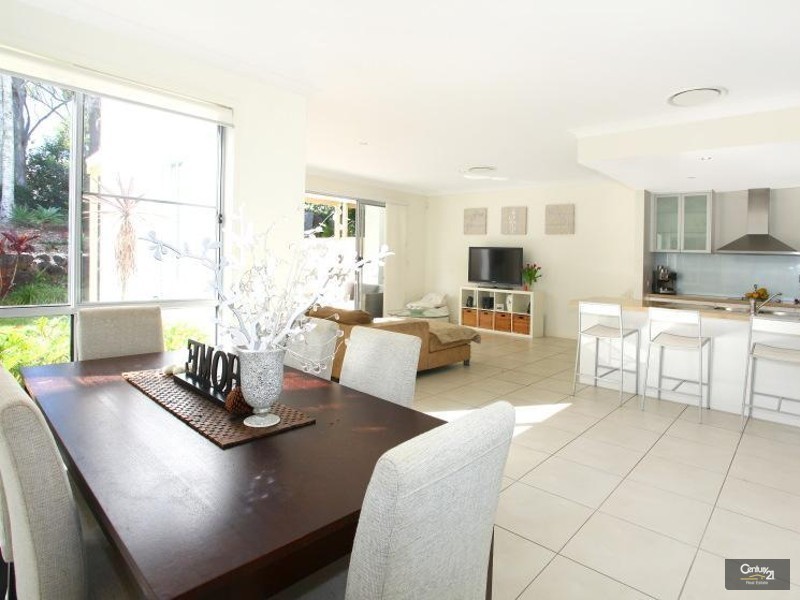 1012A Lakeview Tce., Benowa QLD 4217