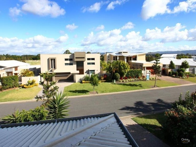 1012A Lakeview Tce., Benowa QLD 4217