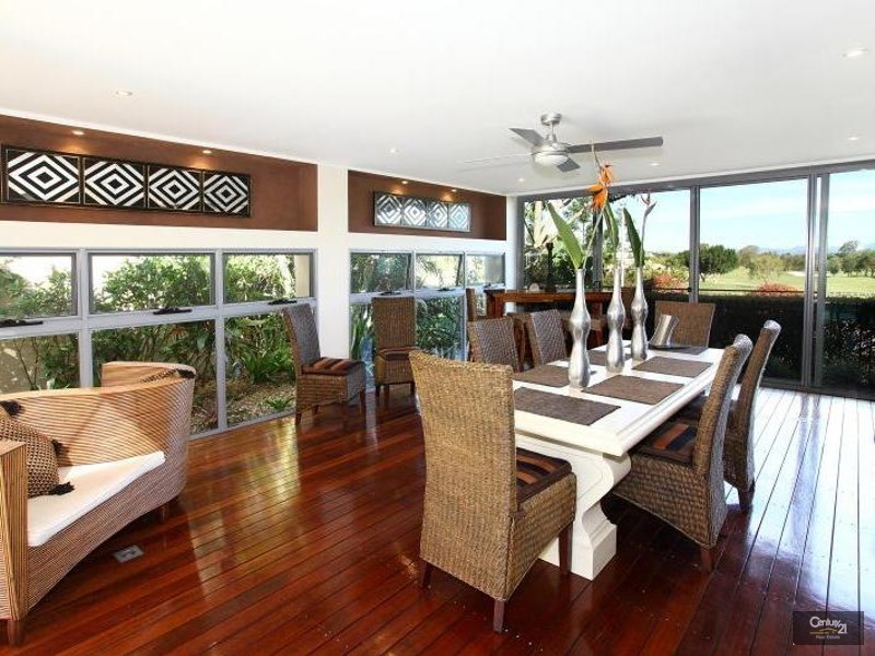 6029 Vista Drive, Benowa QLD 4217