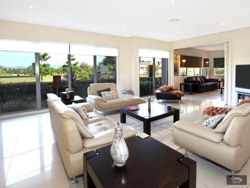 6029 Vista Drive, Benowa QLD 4217