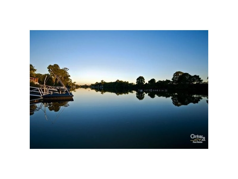 22 Kawana Cr, Ashmore QLD 4214