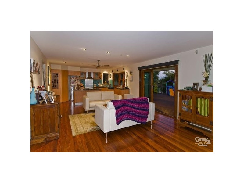 22 Kawana Cr, Ashmore QLD 4214