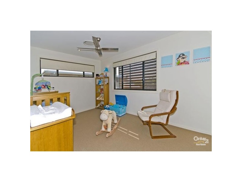 22 Kawana Cr, Ashmore QLD 4214