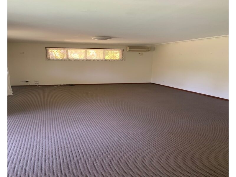 13 Mara Crt, Ashmore QLD 4214