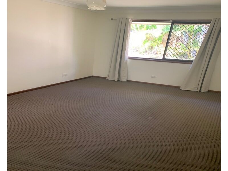 13 Mara Crt, Ashmore QLD 4214