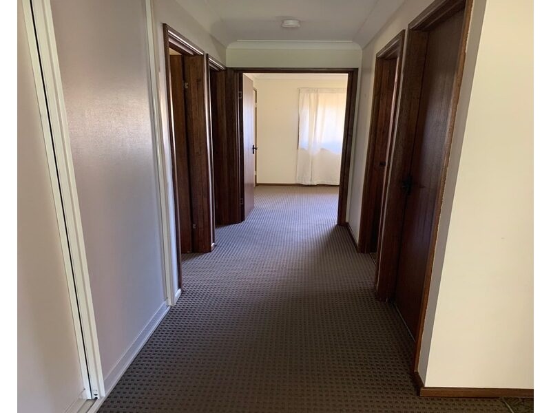 13 Mara Crt, Ashmore QLD 4214