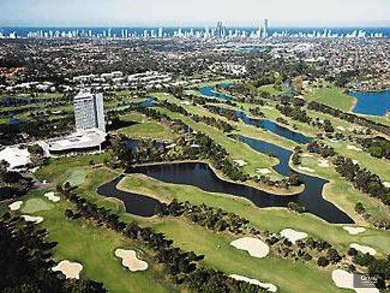 6012 The Boulevarde, Benowa QLD 4217