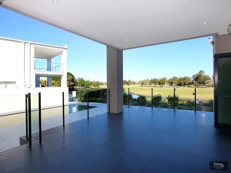 2017 The Boulevarde, Benowa QLD 4217