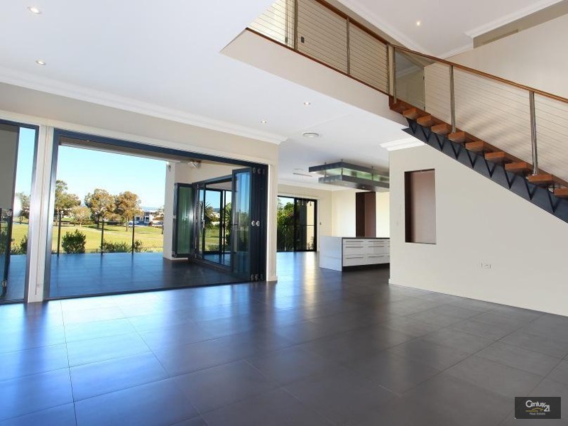 2017 The Boulevarde, Benowa QLD 4217