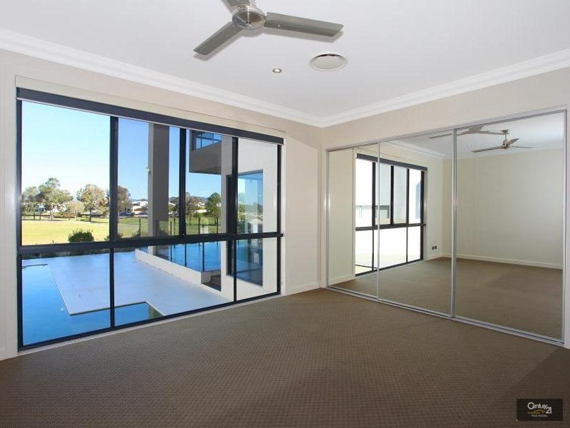 2017 The Boulevarde, Benowa QLD 4217