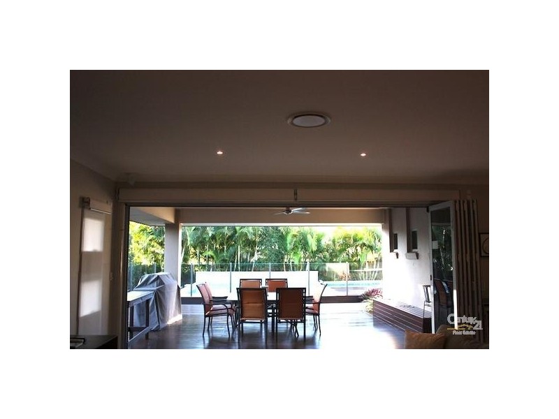 109 Heeb Street, Benowa QLD 4217