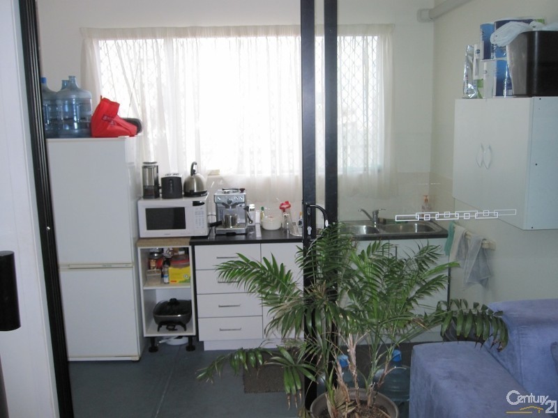 183 Currumburra Road, Ashmore QLD 4214