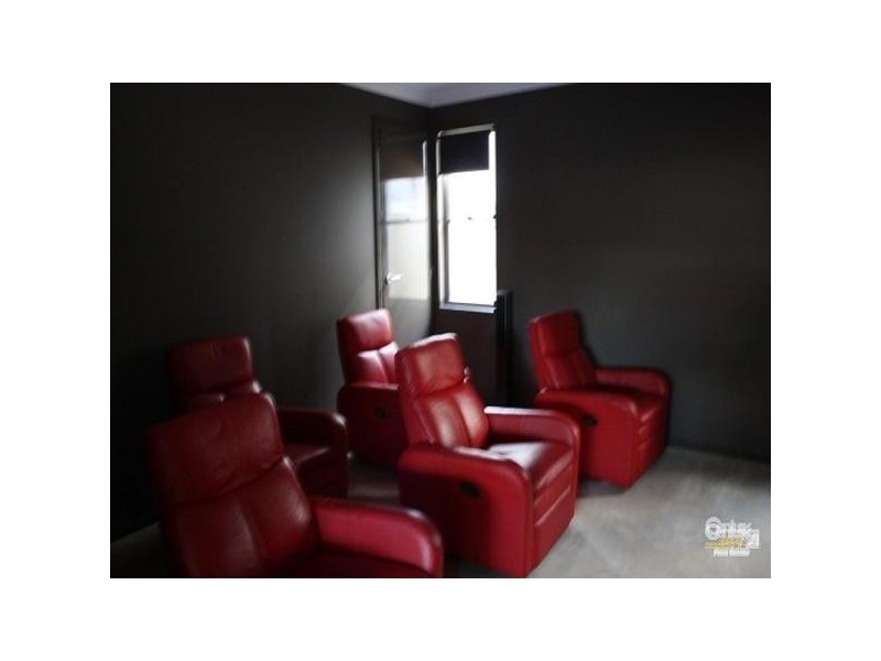 1013 Lakeview Tce, Benowa QLD 4217