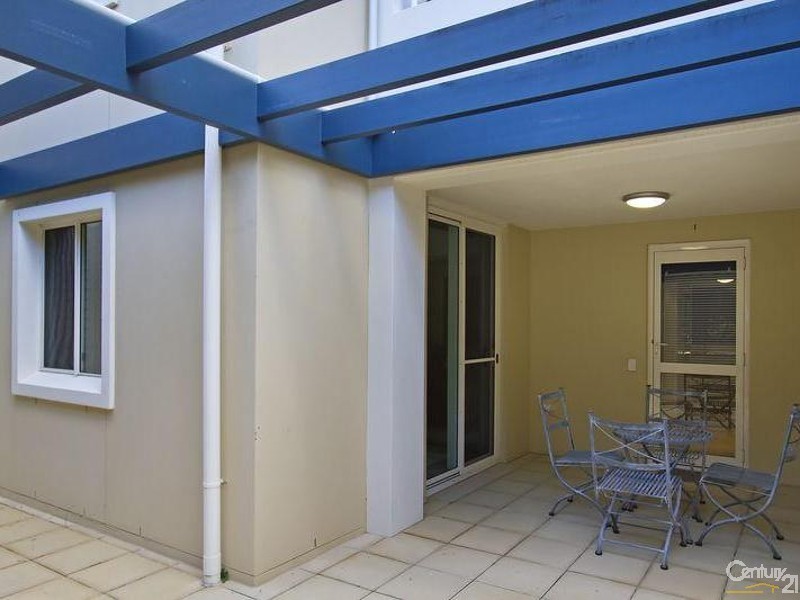 4151 Archer Hill, Benowa QLD 4217