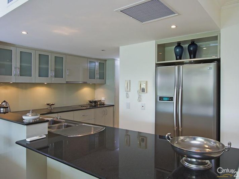 4151 Archer Hill, Benowa QLD 4217