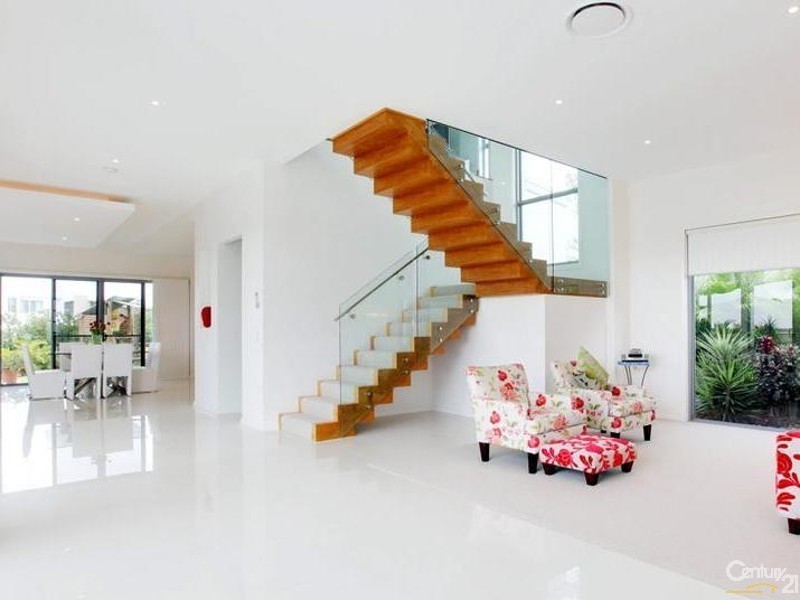 5003 Riverwood Grove, Benowa QLD 4217