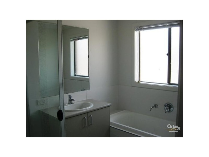 18/1 Niccy Road, Coomera QLD 4209