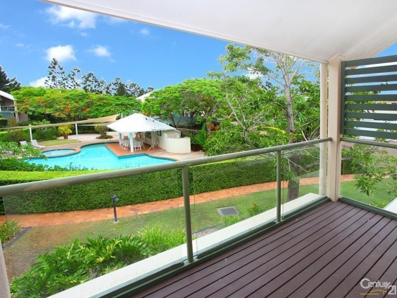 2124 South Shields, Benowa QLD 4217