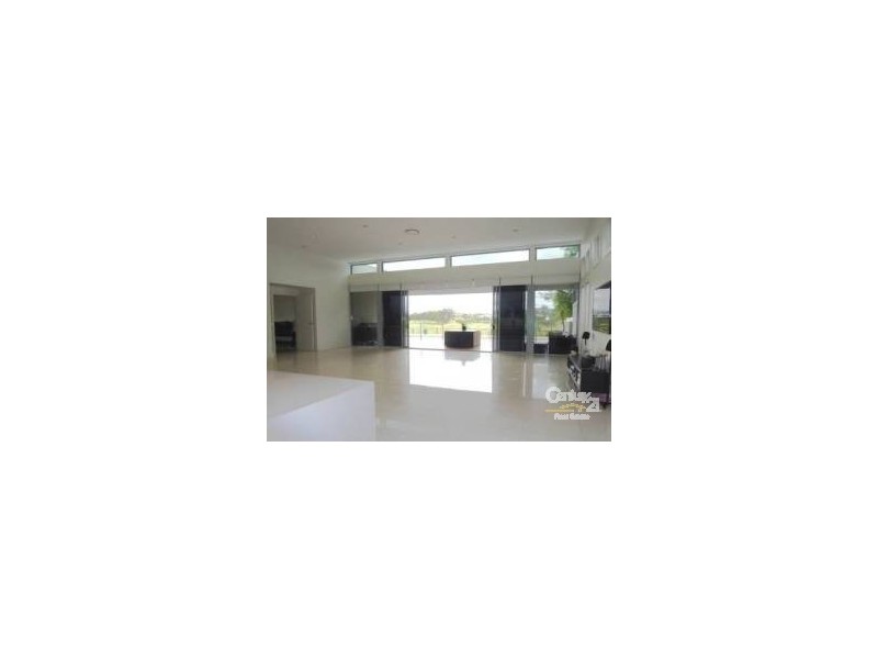 2008 The Boulevarde, Benowa QLD 4217