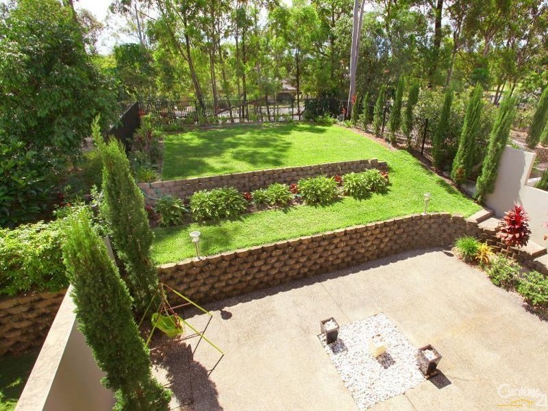 8003b Vista Drive, Benowa QLD 4217