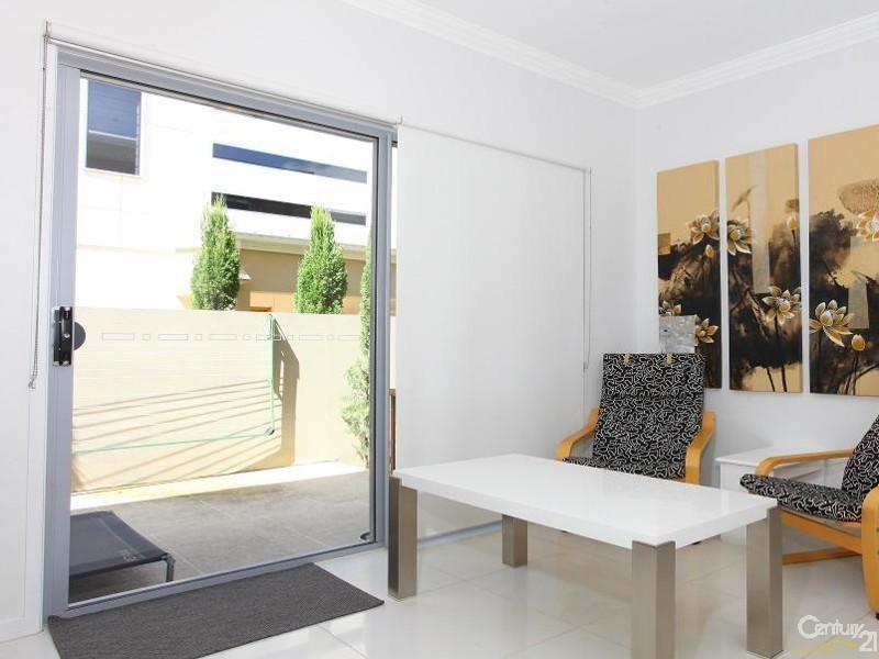 8003b Vista Drive, Benowa QLD 4217