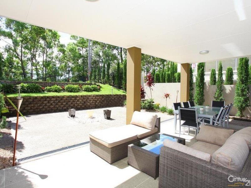 8003b Vista Drive, Benowa QLD 4217