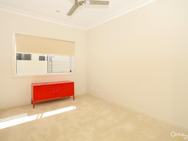 1015 Lakeview Tce, Benowa QLD 4217