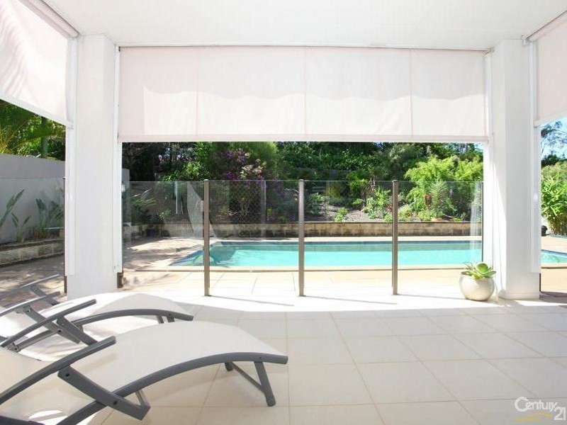 1015 Lakeview Tce, Benowa QLD 4217