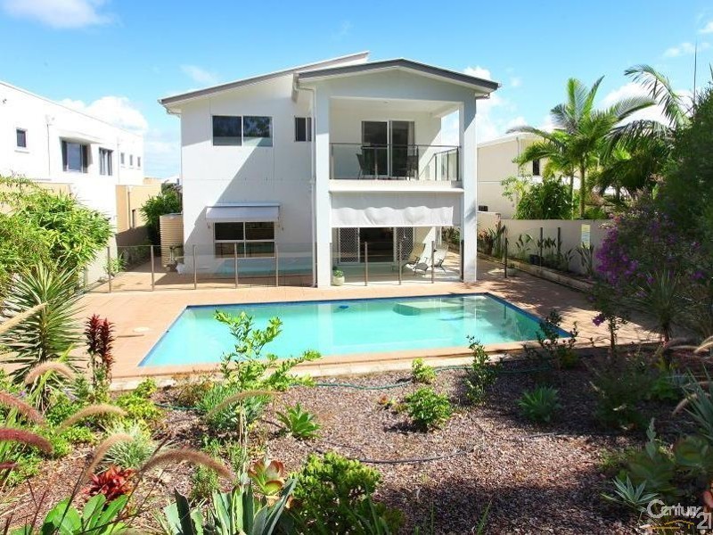 1015 Lakeview Tce, Benowa QLD 4217