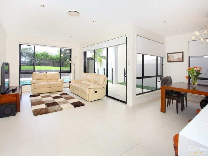 7022A Circa Vista Drive, Benowa QLD 4217