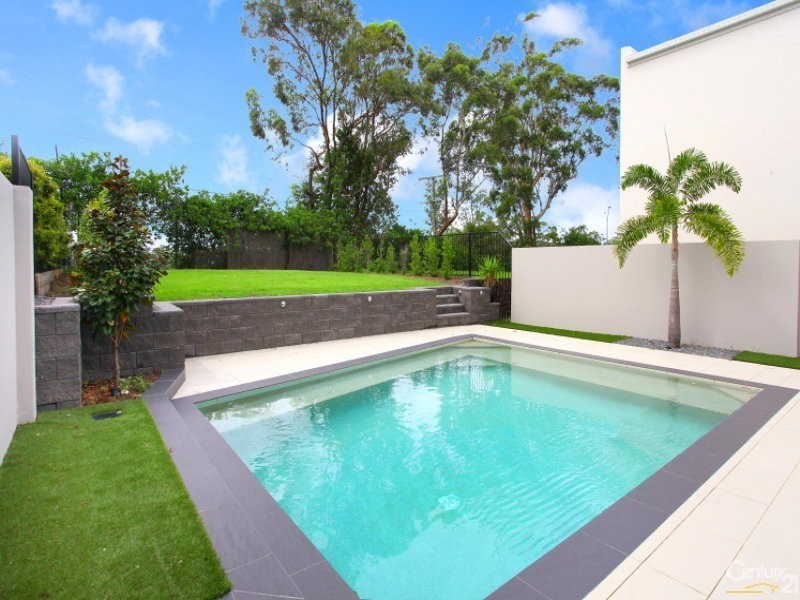 7022A Circa Vista Drive, Benowa QLD 4217