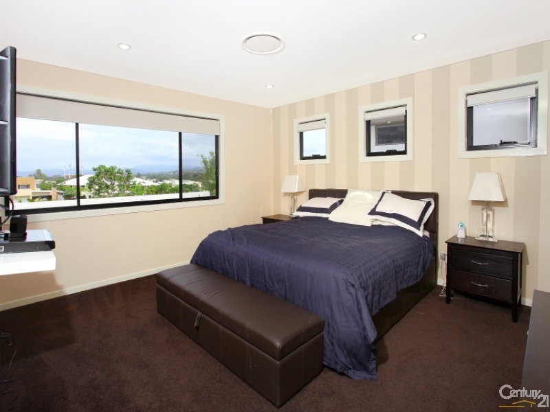 7022A Circa Vista Drive, Benowa QLD 4217