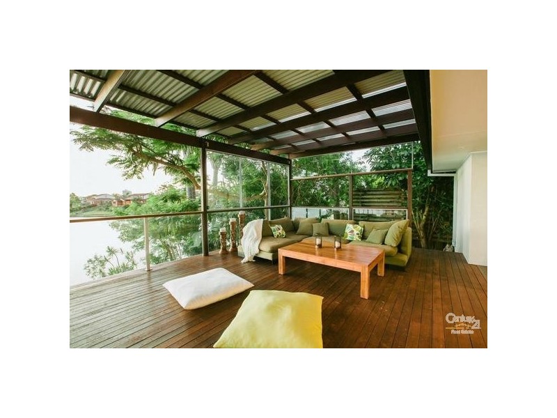 383 Benowa Road, Benowa Waters QLD 4217