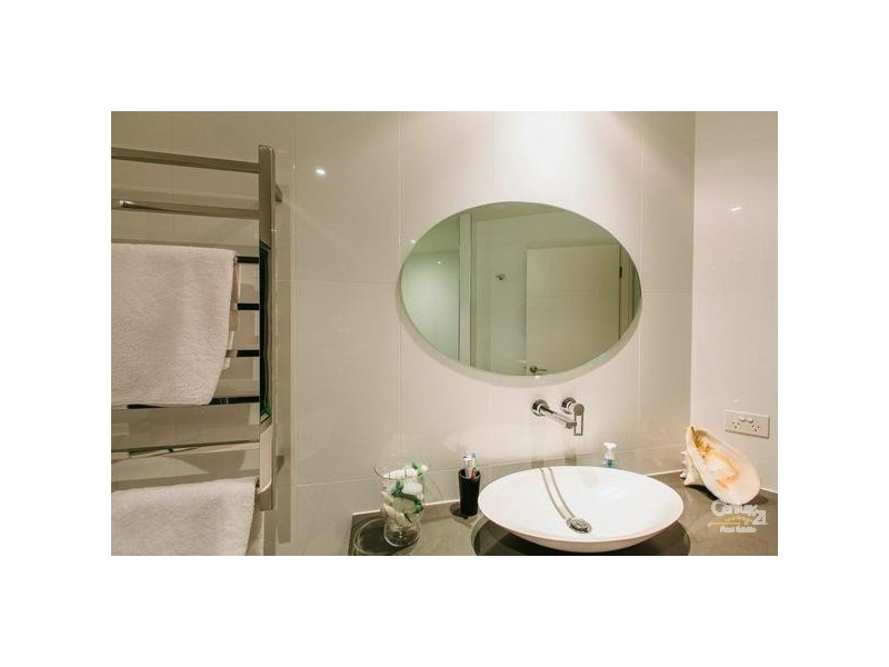 383 Benowa Road, Benowa Waters QLD 4217